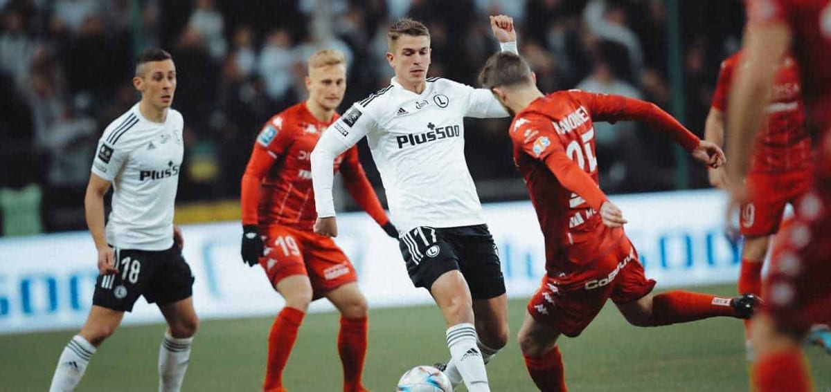 Kosta Runjaić nie kryje rozczarowania po meczu z Widzewem Łódź