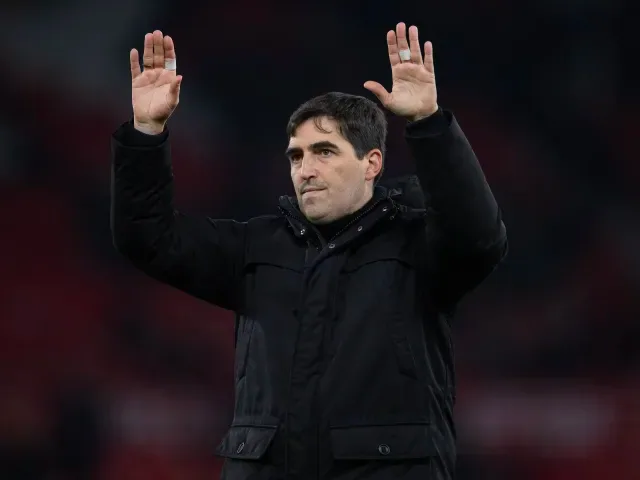 Bournemouth ściga Rubena Vargasa z Sevilli.