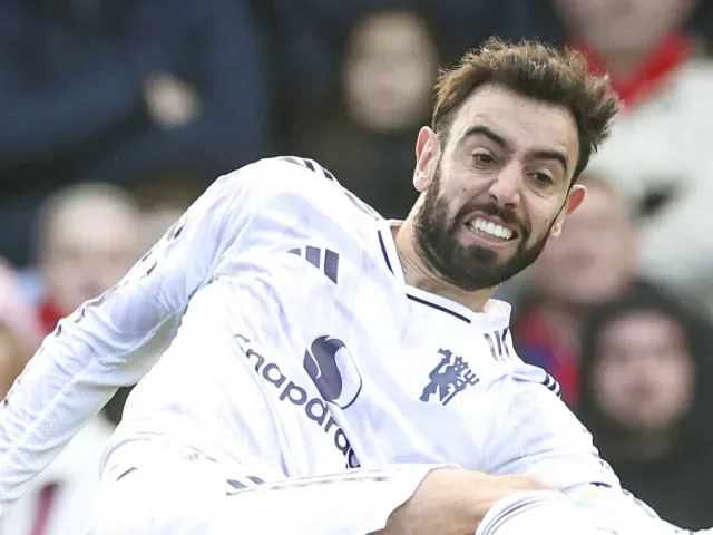 Koniec ery? Kontuzja Bruno Fernandesa osłabia Manchester United.