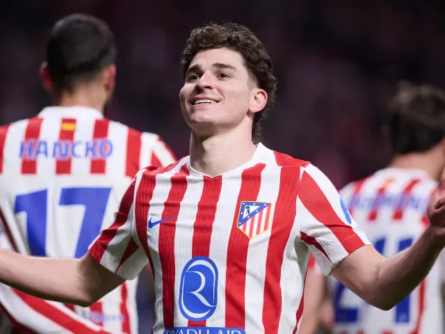 Agent Alvareza kategorycznie dementuje plotki o poszukiwaniu mieszkania w Katalonii.