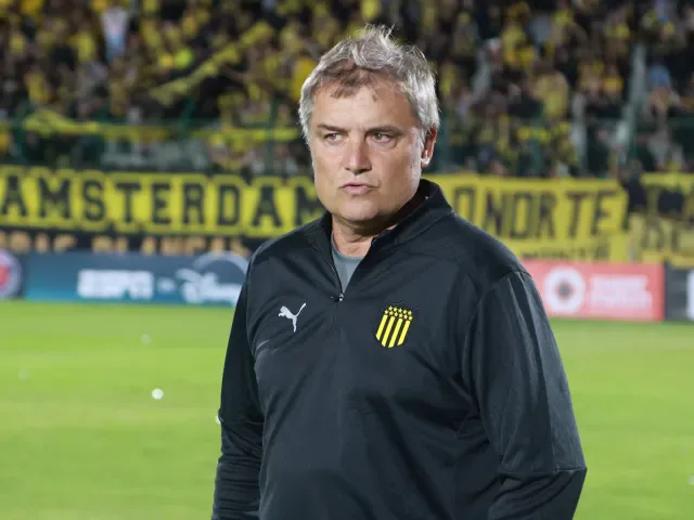 Corinthians z Dinizem w gazie chce pogrzebać kryzysowe Penarol.