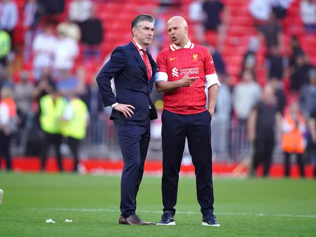 Liverpool szykuje gruntowną przebudowę kadry pod okiem Hughesa i Edwardsa.
