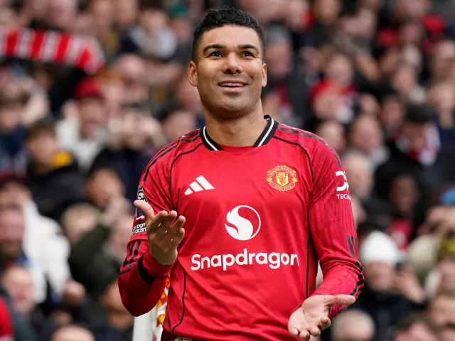 Saha ostrzega United: potrzebny "elita" następca Casemiro.