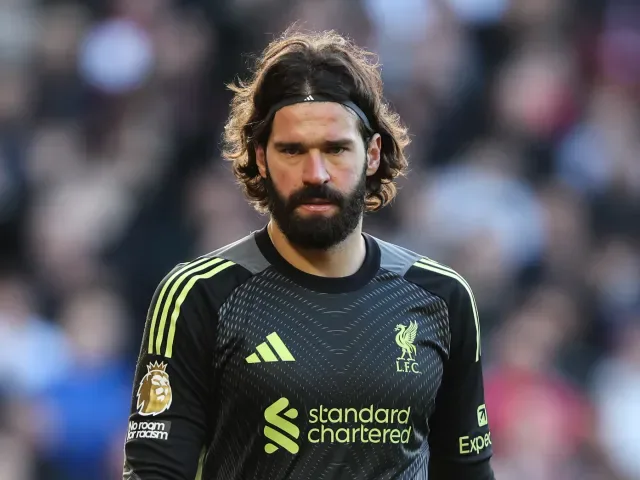 Slot o Alissonie: decyzje klubu zawsze w najlepszym interesie Liverpoolu.