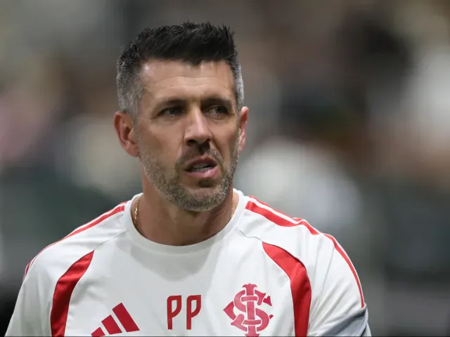 Bitwa o utrzymanie: Vitória stawia czoła Internacional w gorącym starciu na Barradão.