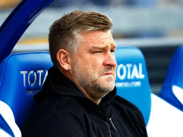 Grimsby Town kontra Salford City: starcie niepokonanych w półfinale baraży Ligi Two.