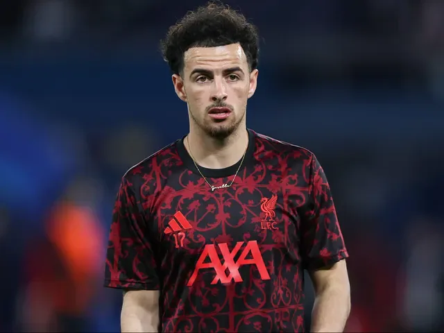 Kolejny swój talent z własnej akademii Liverpool może sprzedać z powodu impasu kontraktowego.