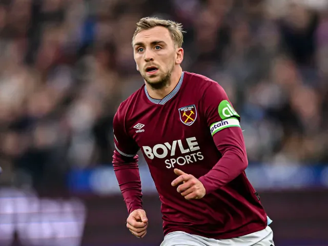 Liverpool celuje w gwiazdora Premier League na następcę Salaha.