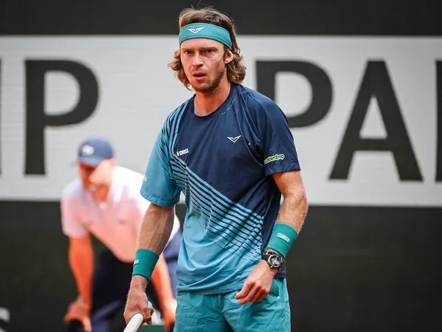 Młody Mensik kontra weteran Rublow: kto wygra mecz czwartej rundy na Roland Garros?