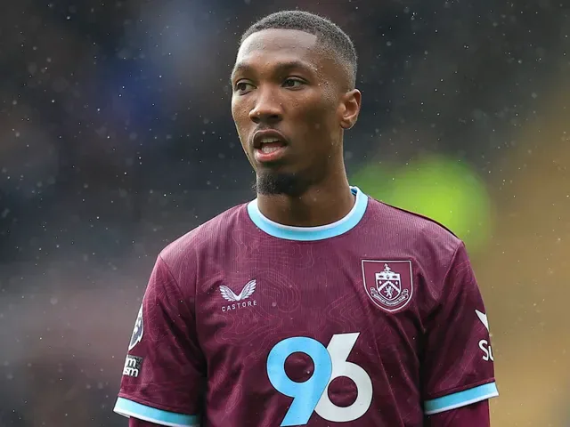 Aston Villa pyta o Gudmundssona, a Brentford negocjuje transfery z Burnley.