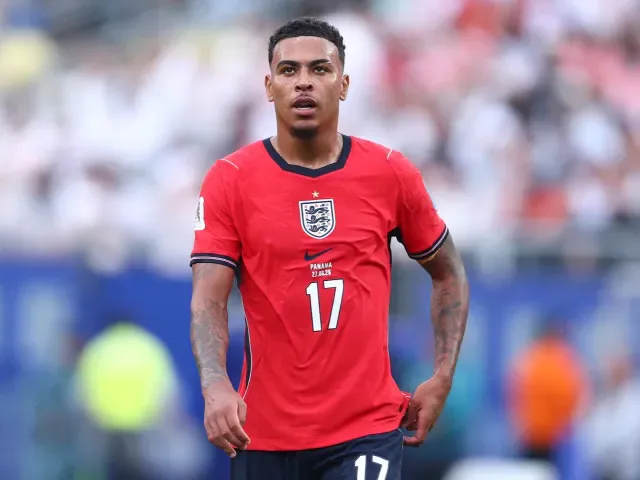 Aston wzywa: Morgan Rogers wyceniony na rekordowe 130 milionów funtów po transferze Andersona.