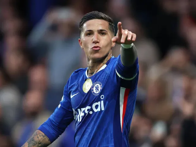 Fani Chelsea nie chcą oddać Enzo Fernandeza do Realu Madryt.