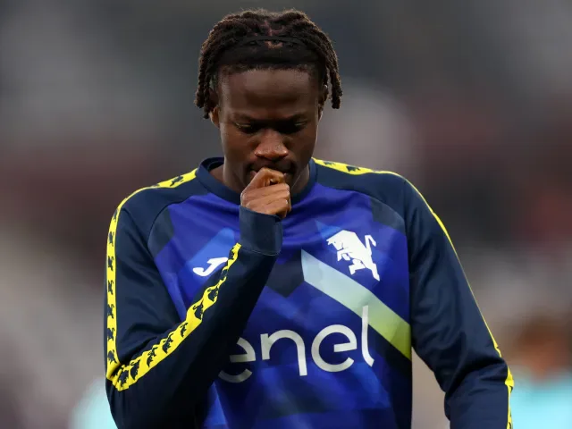 Fenerbahce celuje w obrońcę West Hamu po spadku z Premier League.