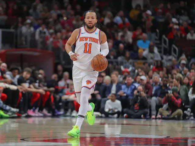 Knicks blisko tytułu, Spurs walczą o wyrównanie w finale.