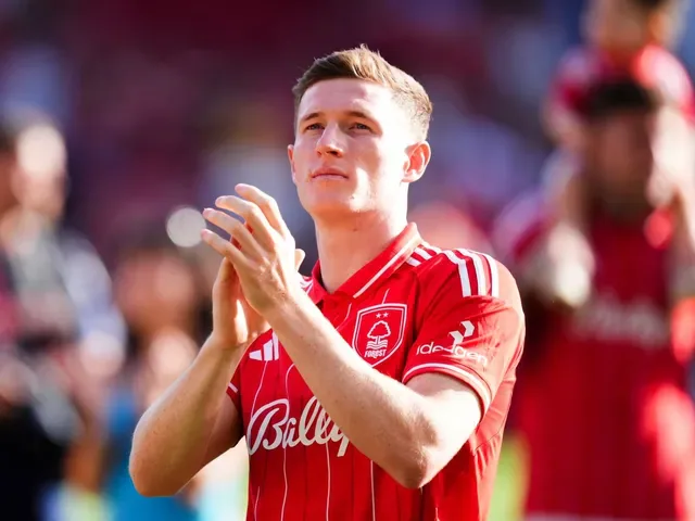 Manchester City sfinalizował rekordowy transfer Elliota Andersona z Nottingham Forest.