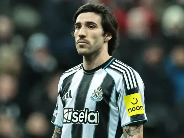 Manchester United faworytem do pozyskania Sandro Tonali.