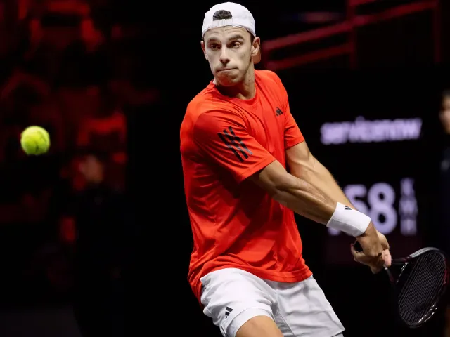 Nakashima celuje w finał w Queen's Club po sensacyjnej wygranej nad rozstawionym z numerem jeden.