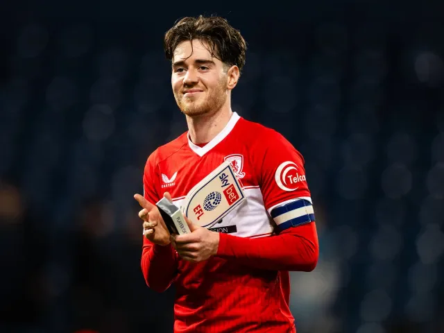 Nottingham Forest chce podwójny transfer z Bolonii, Everton blisko pozyskania Hackneya, a gwiazdor Barcelony może trafić do Sevilli.