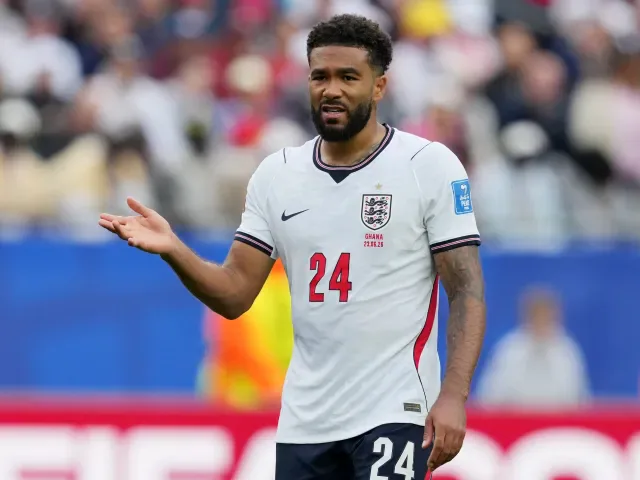 Reece James nie nadaje się na prawego obrońcę Chelsea.